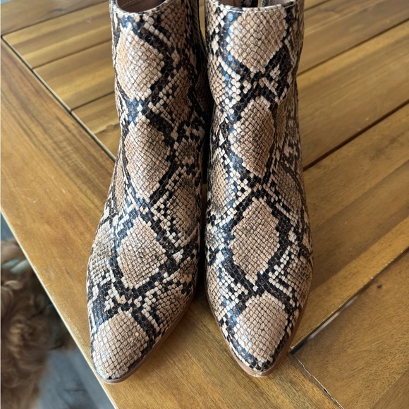 Steve Madden Julianne Boots - Picture 2 of 8